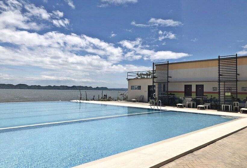 هتل Sea Garden Resort Iloilo