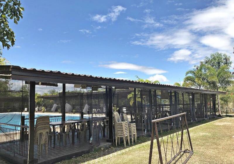 هتل Sea Garden Resort Iloilo