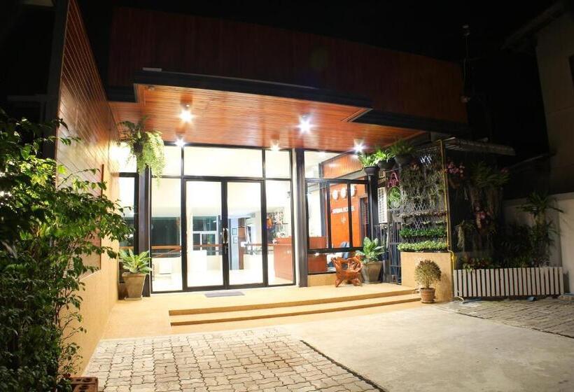 호텔 S'prima Hostel