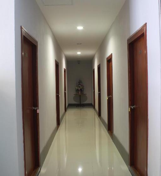 호텔 S'prima Hostel