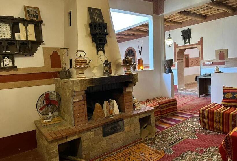 Hôtel Tafsut Dades Guesthouse Stay With Locals