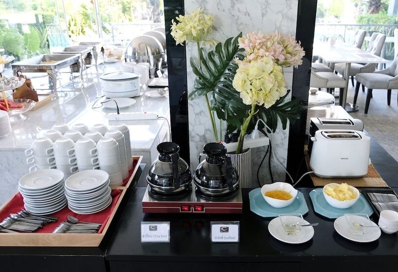 The Cheewin Hotel And Convention