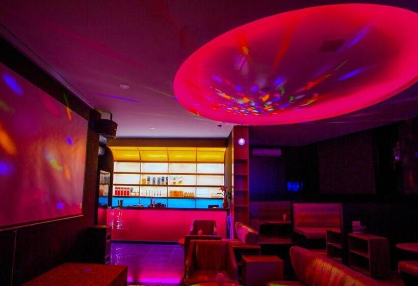 The Cheewin Hotel And Convention