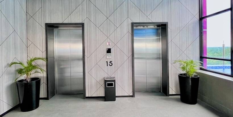 فندق The Zuri Baturaja