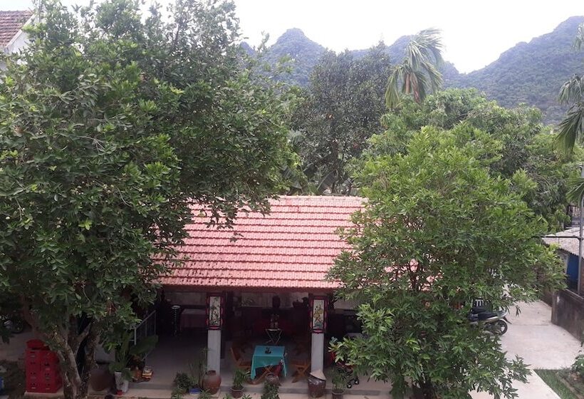 هتل Tropical Valley Homestay Villas