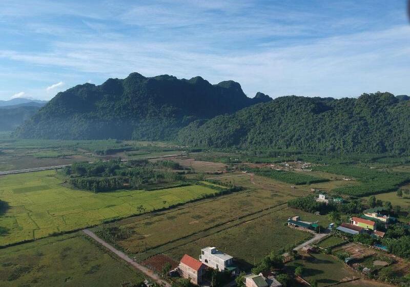 هتل Tropical Valley Homestay Villas