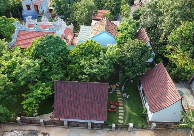 هتل Tropical Valley Homestay Villas