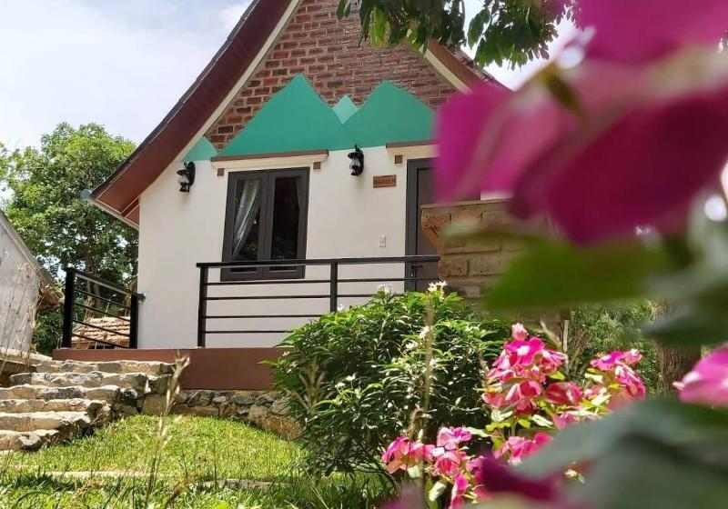 هتل Tropical Valley Homestay Villas