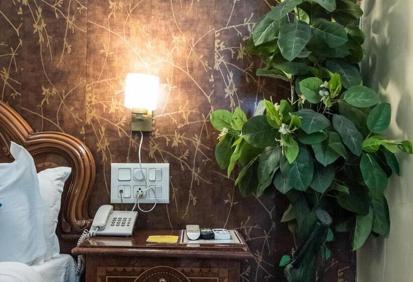 Отель Yorkshire Inn