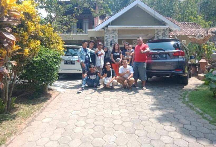 Пансион Penginapan Rudi Syariah