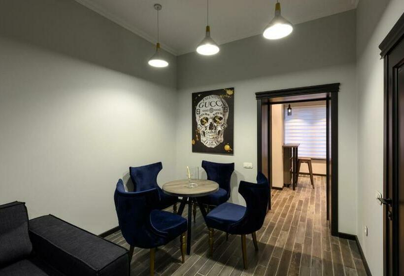 Apart Hotel Fusion