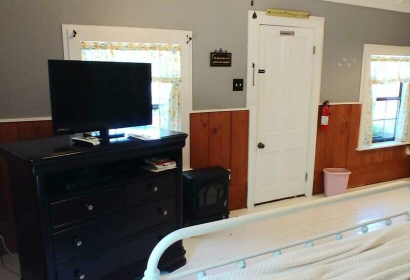 ベッドアンドブレックファースト 3 Sisters Cottages