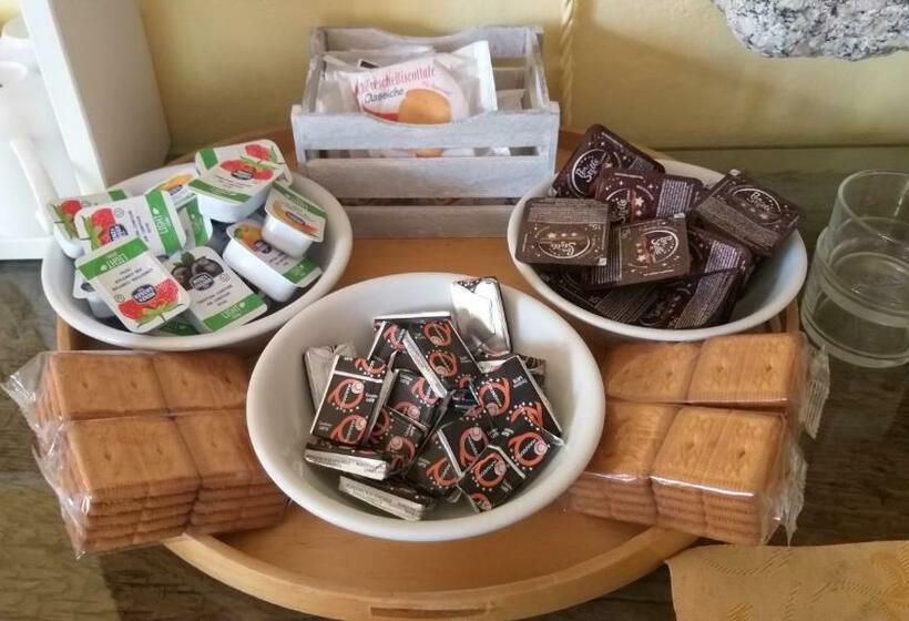 住宿加早餐  Agriturismo Cascina Costa