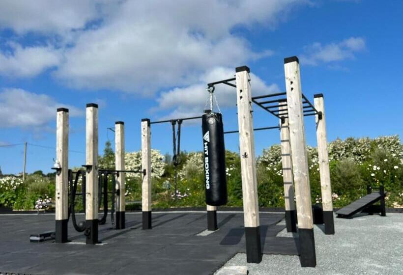 مبيت وإفطار Thistledown Lodge