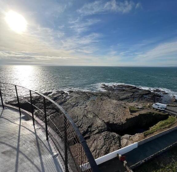 민박 Thistledown Lodge