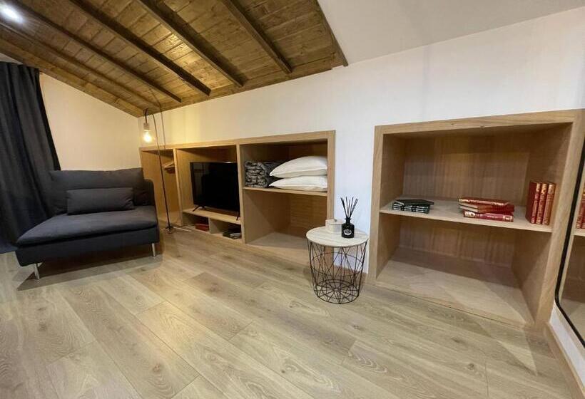 ベッドアンドブレックファースト Villa D’aurora Country Suites