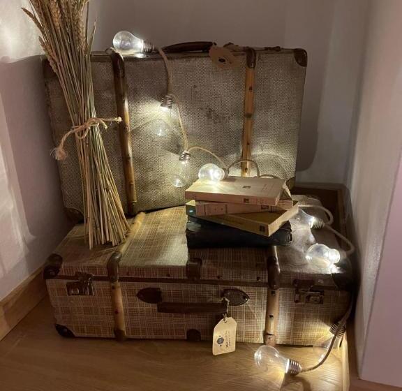 ベッドアンドブレックファースト Villa D’aurora Country Suites