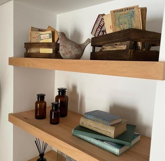 ベッドアンドブレックファースト Villa D’aurora Country Suites