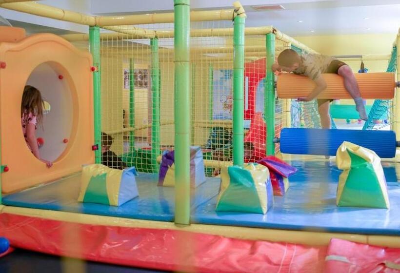 Family Resort Lučivná