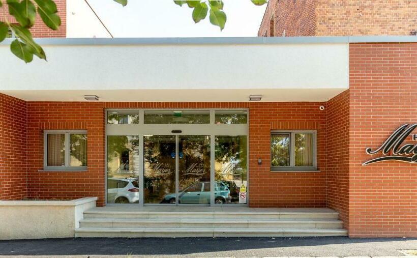 Hostel Mayer Superior Veszprem