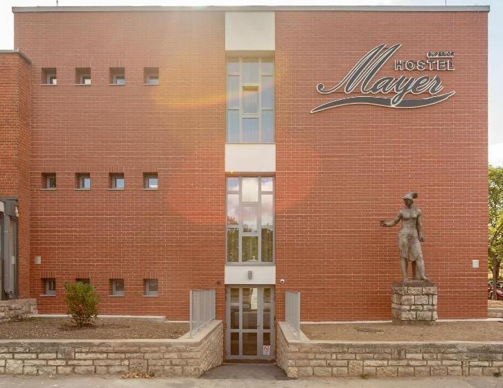 Hostel Mayer Superior Veszprem