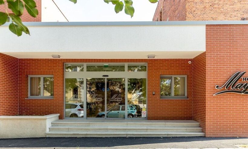 Hostel Mayer Superior Veszprem