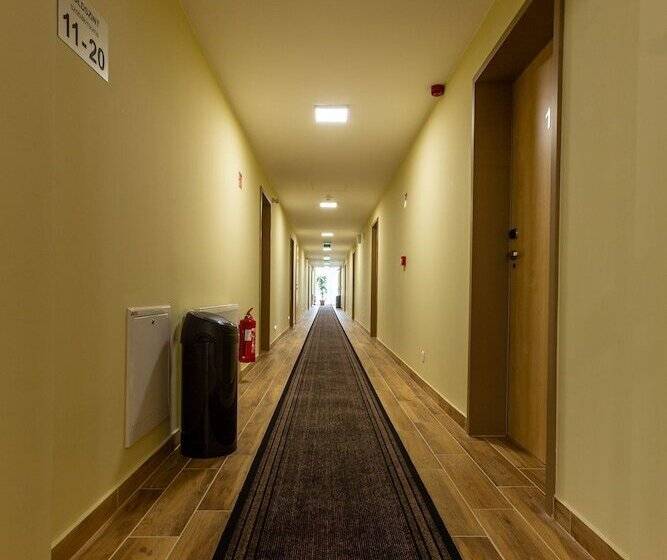 Hostel Mayer Superior Veszprem