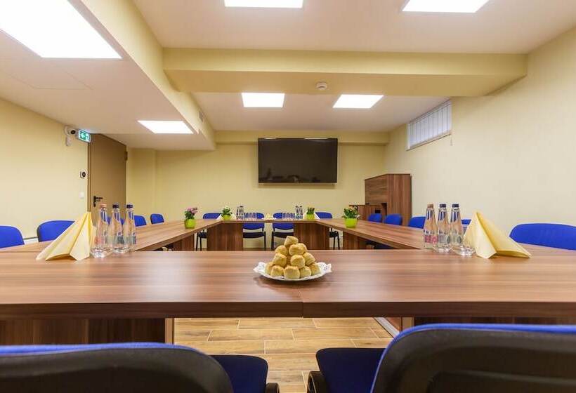 Hostel Mayer Superior Veszprem