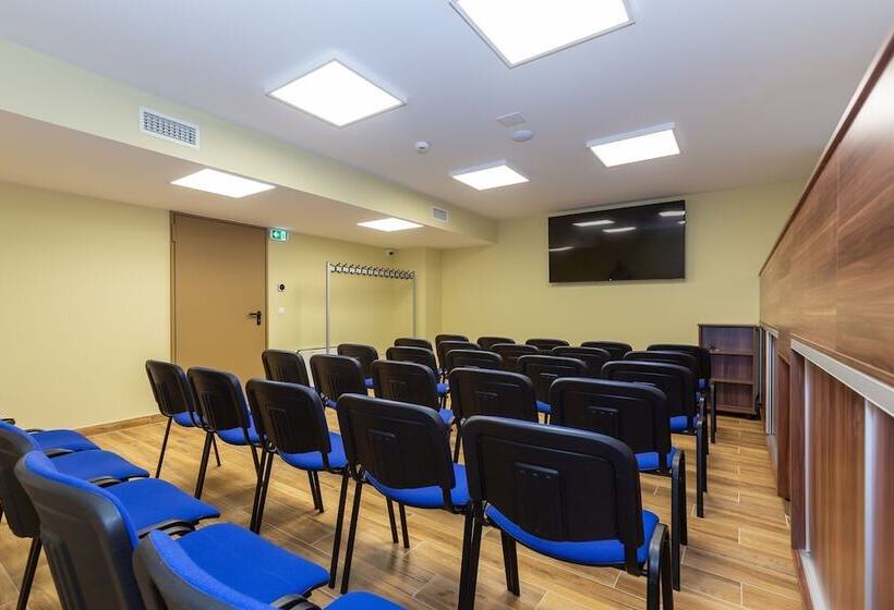 Hostel Mayer Superior Veszprem