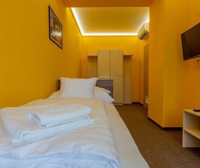 Hostel Mayer Superior Veszprem