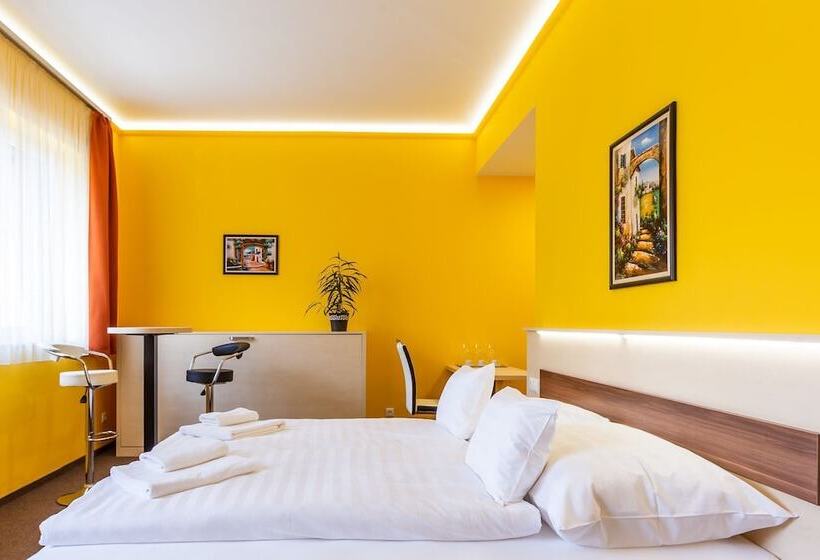 Hostel Mayer Superior Veszprem