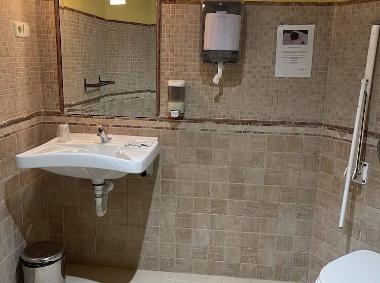 هتل Borox Las Olivas