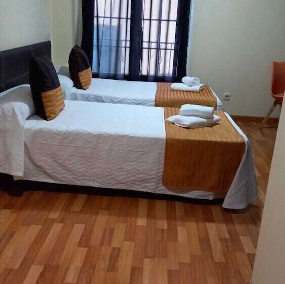 هتل Borox Las Olivas