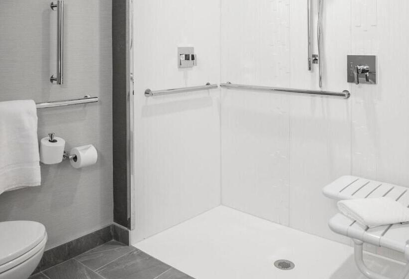 فندق Courtyard By Marriott Indianapolis Fishers