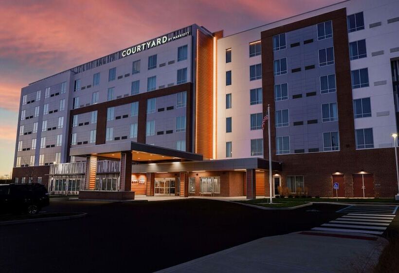 בית מלון כפרי Courtyard By Marriott Indianapolis Fishers
