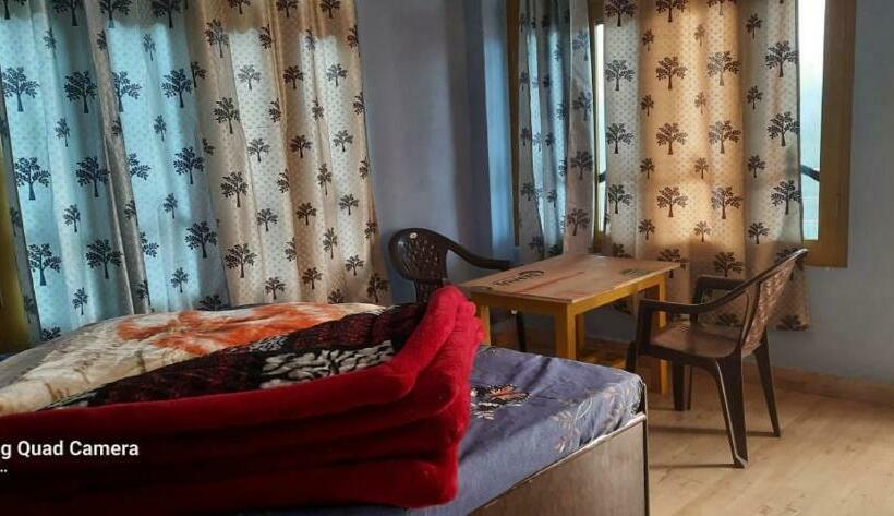 Отель Café Kush