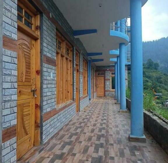 Отель Café Kush