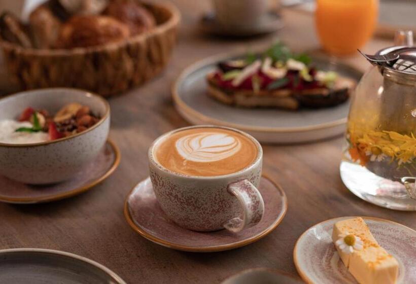 هتل Luz Culinary Wine Lodge