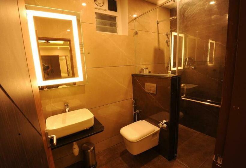 فندق Mc Suites Mysuru