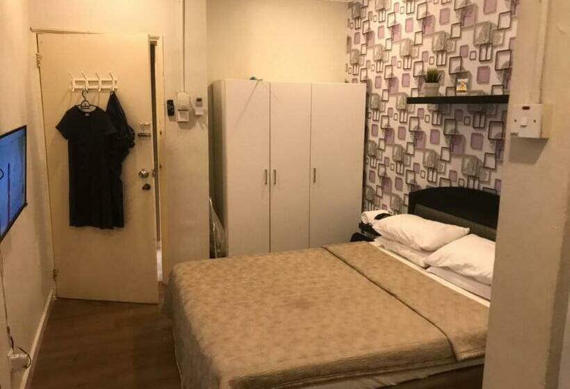 בית מלון כפרי Oyo 90360 Homestay Bandar Putra 3