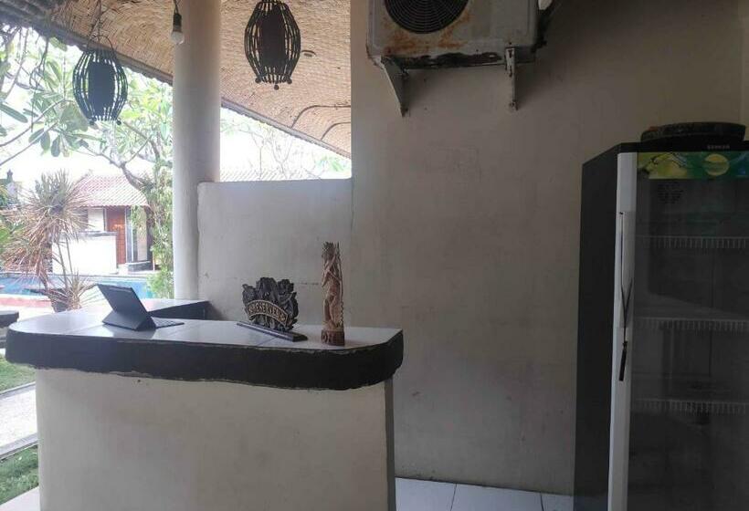 בית מלון כפרי Oyo 90673 Rising Star Beach Resort