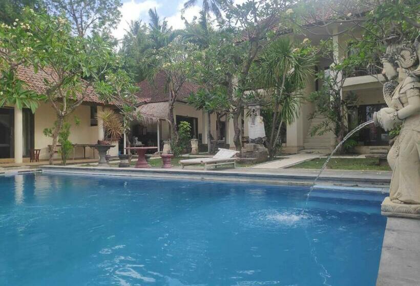 호텔 Oyo 90673 Rising Star Beach Resort