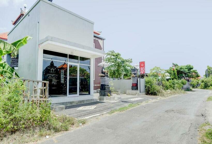 בית מלון כפרי Oyo 90690 Pondok Dukuh