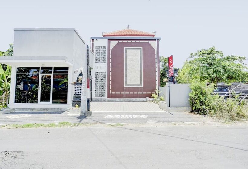 בית מלון כפרי Oyo 90690 Pondok Dukuh