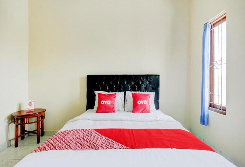 בית מלון כפרי Oyo 90690 Pondok Dukuh