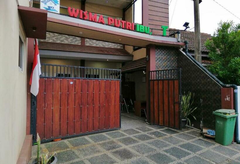 Hotel Oyo 90703 Wisma Putri Ibu, T