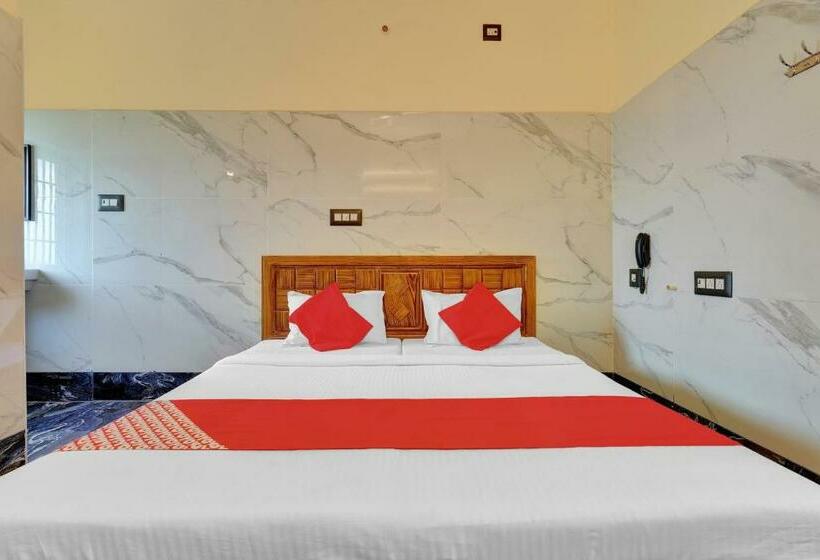 فندق Oyo Flagship 83041 Green Park Residency