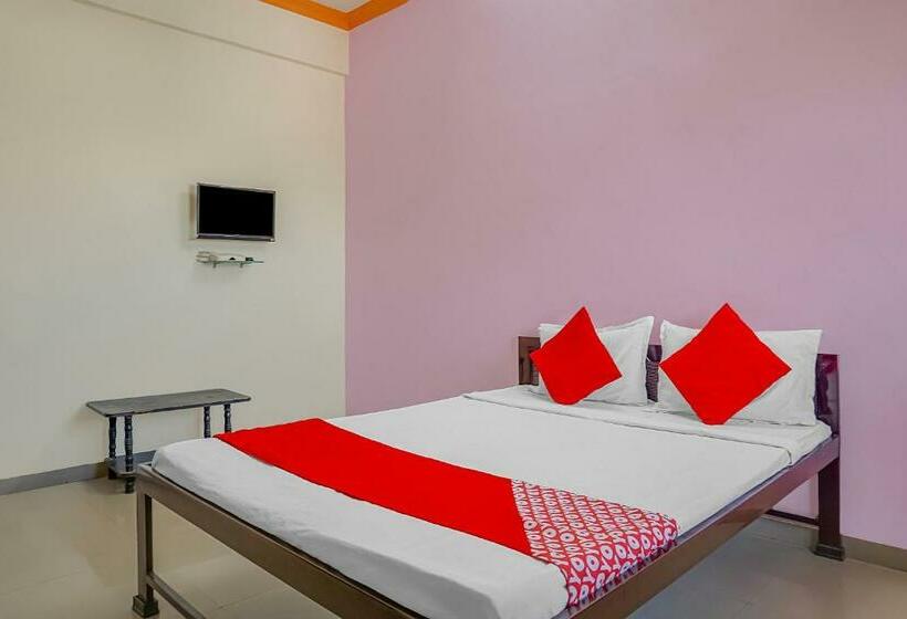 Отель Oyo Flagship 83107 Surya Lodge