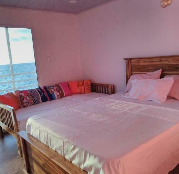 בית מלון כפרי Posada Donde Uriel Playa Tranquila