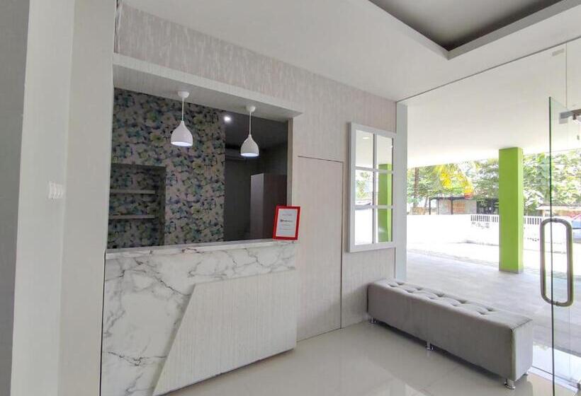 酒店 Reddoorz Syariah Near Gor Satria Area